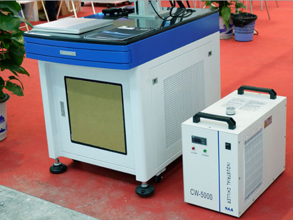 Охладитель CW-5000 воды S&A для охлаждать UV машину маркировки лазера