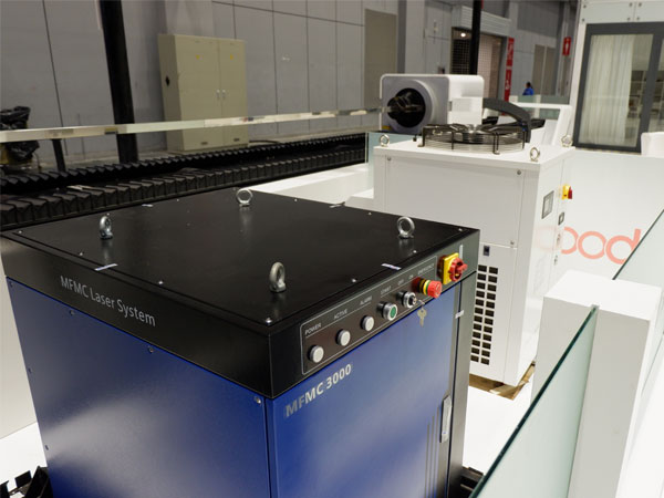 Промышленный охладитель CWFL-3000 воды S&A для охлаждать максимальный лазер волокна 3000W