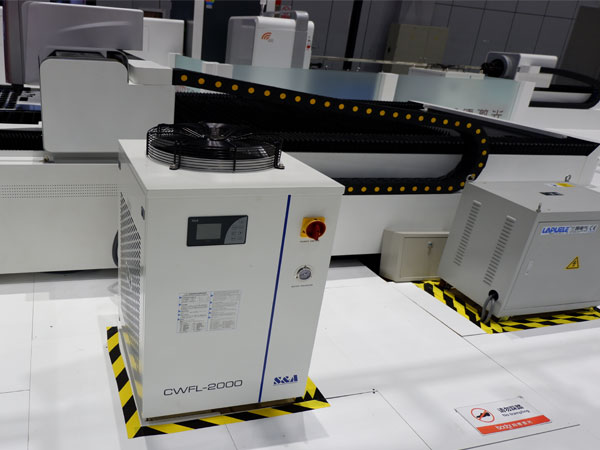 Охладитель CWFL-2000 лазера S&A для охлаждая автомата для резки лазера волокна