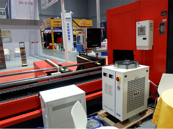 Система охлаждения CWFL-1000 лазера S&A для охлаждая плит лазера волокна & автомата для резки пробки
