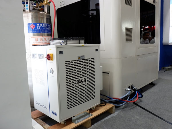 S&A рециркулируя охладитель CWFL-1500 воды для охлаждая автомата для резки лазера волокна