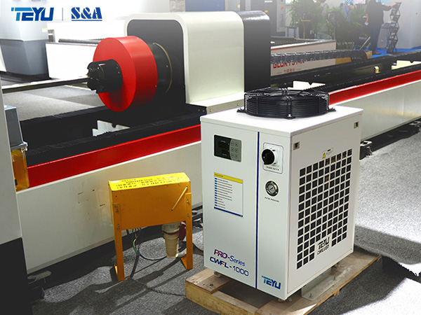 Увеличьте эффективность волоконного лазерного оборудования мощностью 1 кВт с помощью чиллера TEYU CWFL-1000