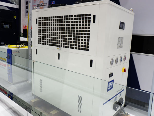 Блок CWFL-12000 охладителя воды S&A для охлаждая лазера волокна IPG 12000W