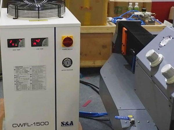 Охладитель CWFL-1500 воды Короткозамкнутого витка S&A для охлаждая автомата для резки металла лазера волокна
